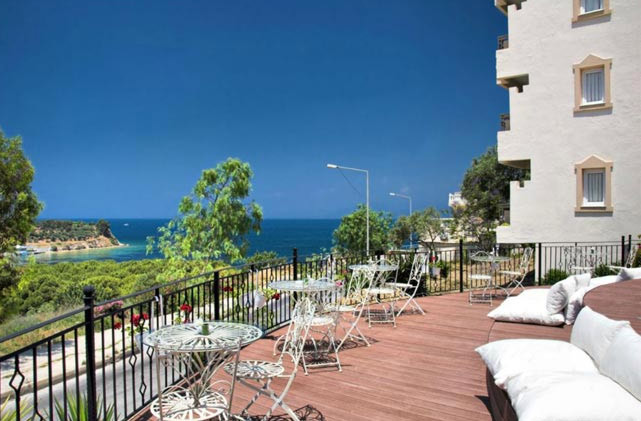 Hotel Carina